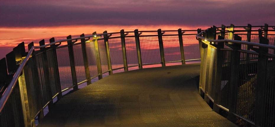 Image of pink sky at dusk