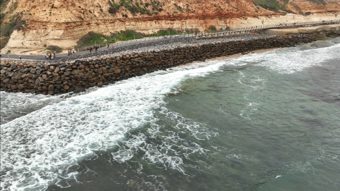 Image of trail and sea